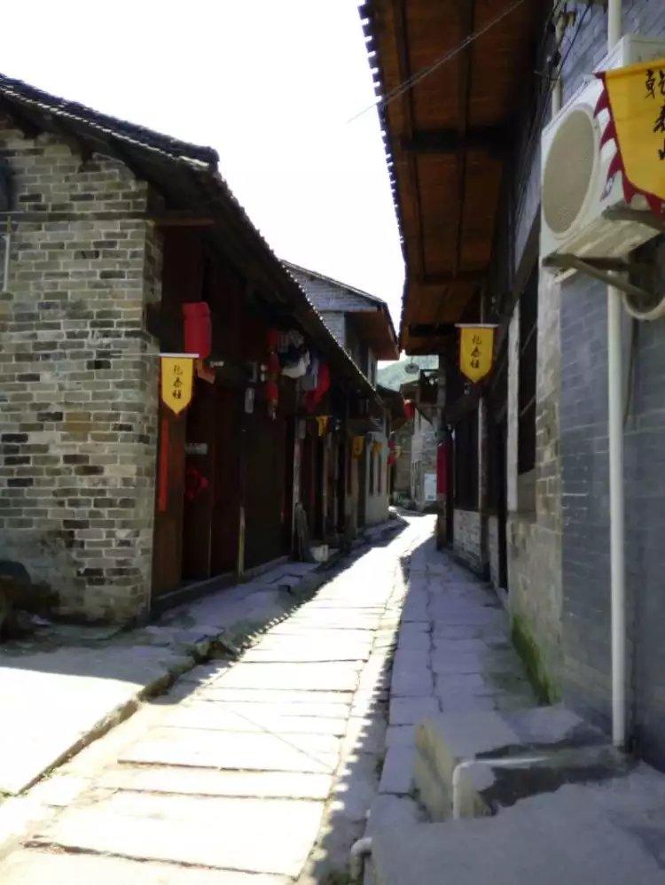 双港巷弄中的隐秘宝藏，特色小店的独特魅力探索