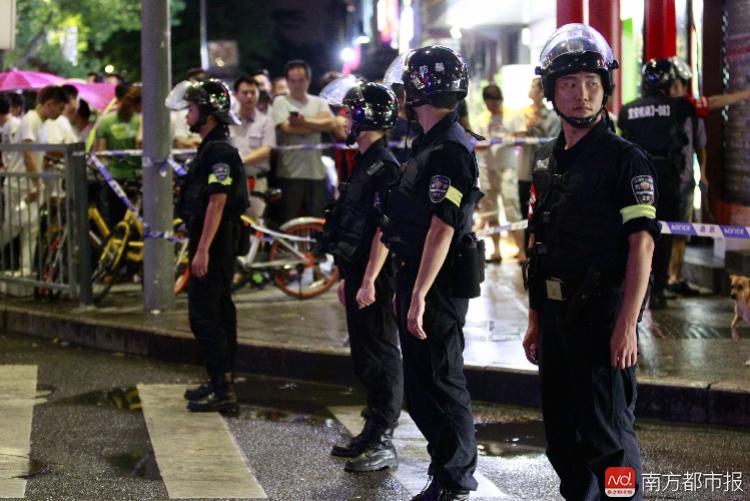 深圳沃尔玛砍人事件最新消息通报